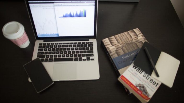 Tableau de bord contrats fournisseurs : quels indicateurs suivre absolument ?